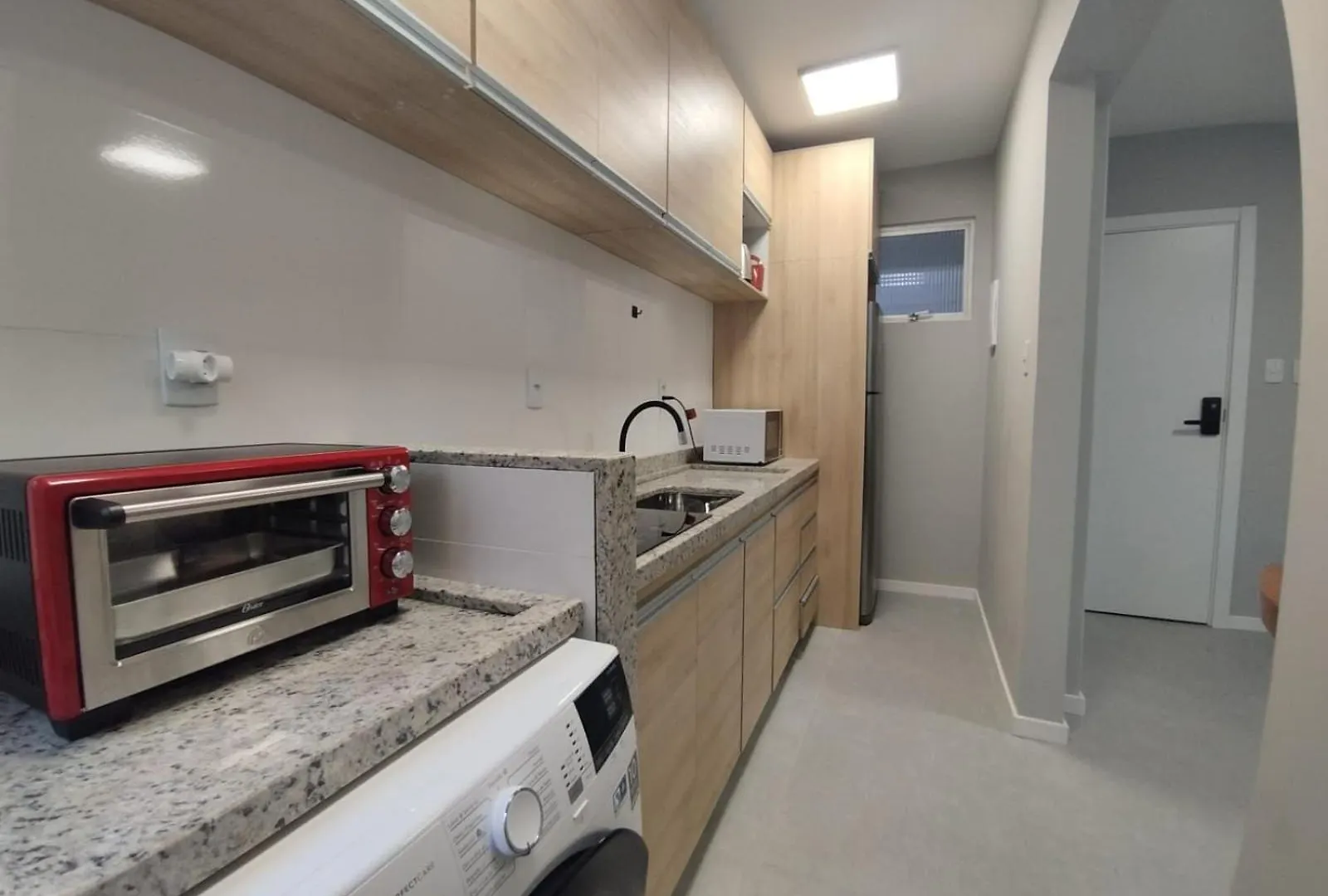 Apartment Charmoso 2 Dormitorios A Poucos Passos Da Praia Em Balneario Camboriu! Brazil